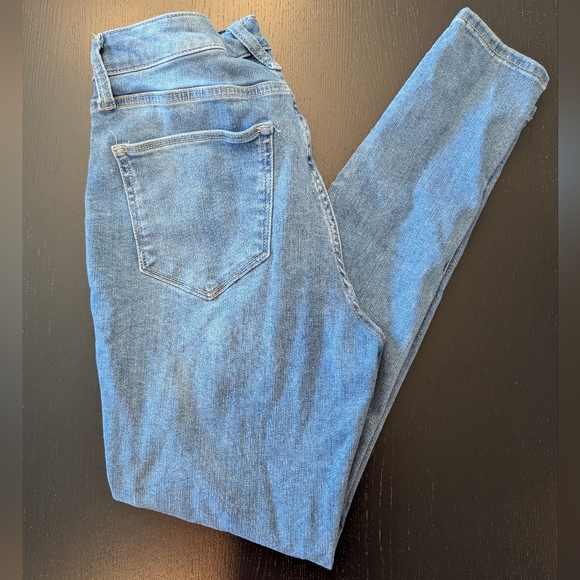 3 For $24 Arizona Jean Company Women's Blue Jeggings - Picture 2 of 9